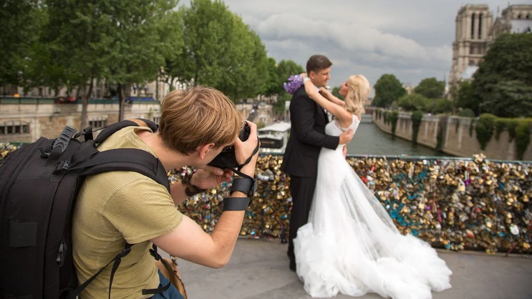 Învață cum să lucrezi cu fotograful la nuntă pentru cel mai reușit album de fotografii