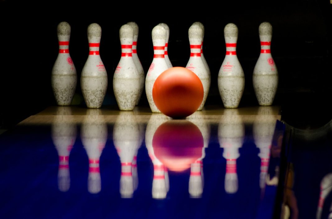 Bowling, un hobby relaxant și în același timp amuzant pentru toți