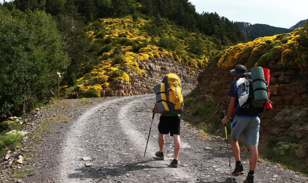 Hiking, unul dintre cele mai populare hobby-uri recreaționale