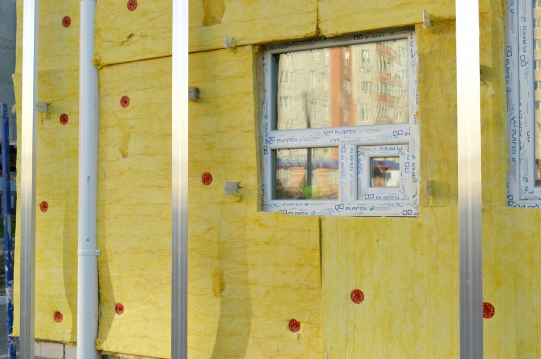 Izolarea termică a unei case și avantajele pe care le oferă