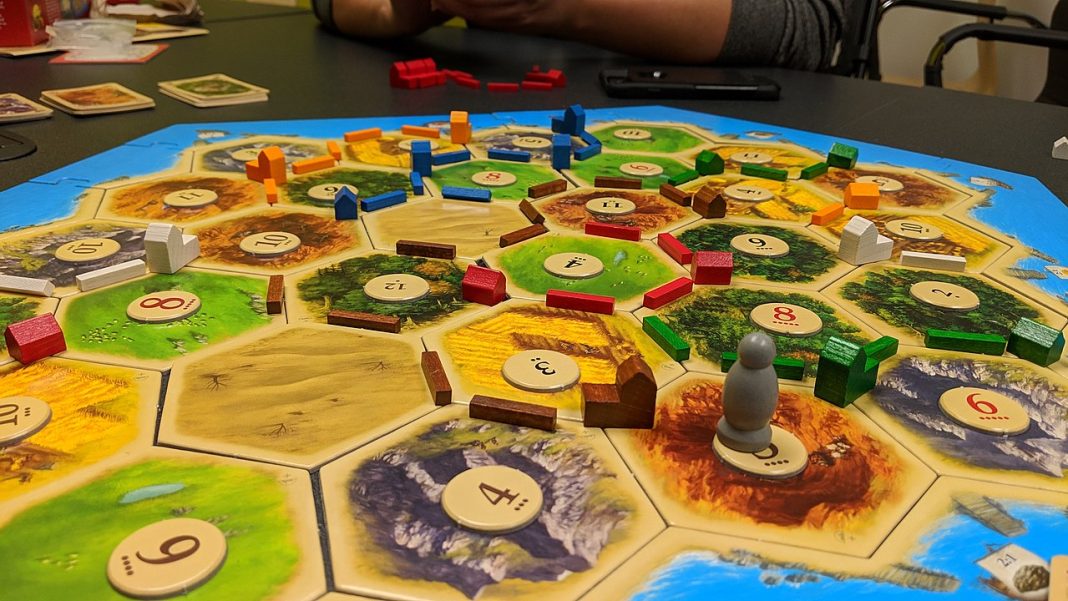 Catan - unul dintre cele mai bune jocuri de strategie cu reguli simple