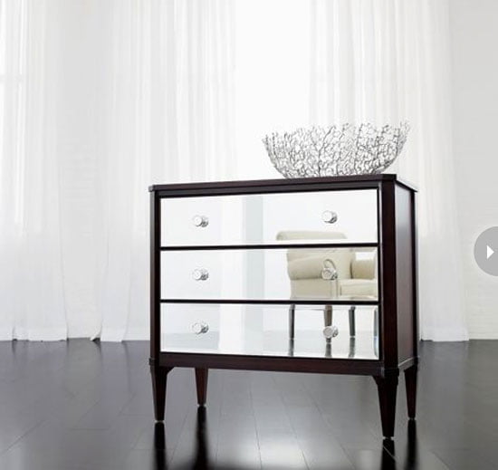 Decor inspirat de Marele Gatsby - obiect de mobilier cu oglinzi Sursa foto: www.styleathome.com