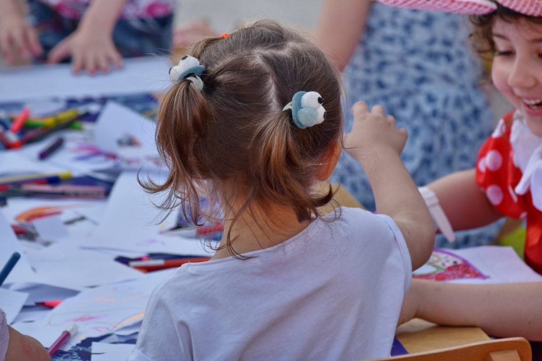 De ce este bine ca orice copil să aibă un hobby și la ce îl ajută aceste activități