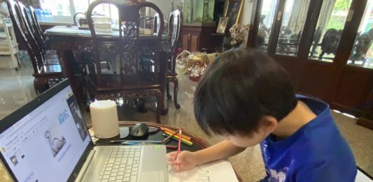 Școala de acasă (homeschooling) – o alternativă educațională ce devine preferată de părinți